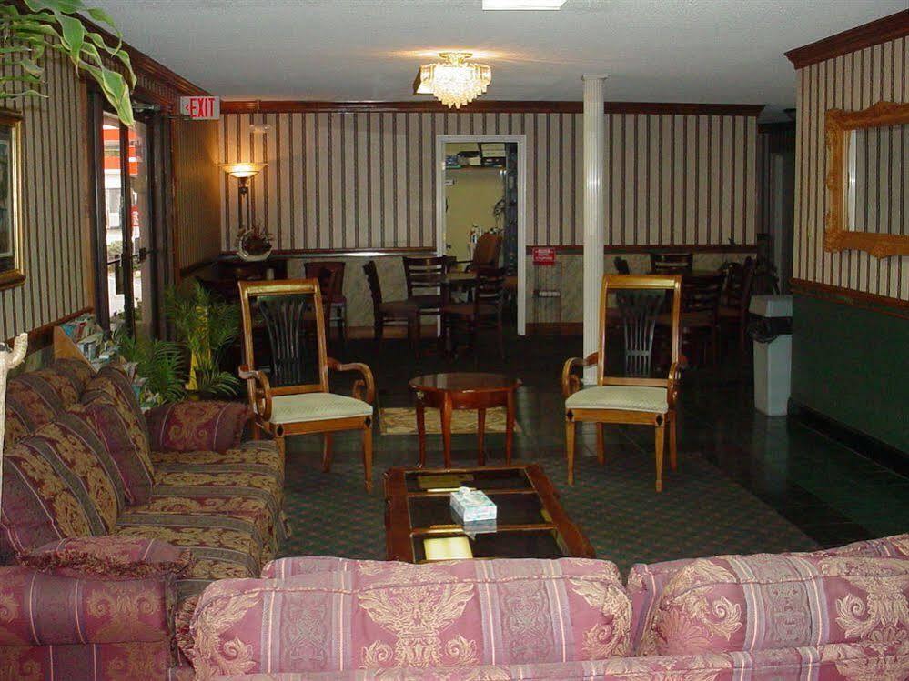 Hotel Walterboro Southwest Exterior photo
